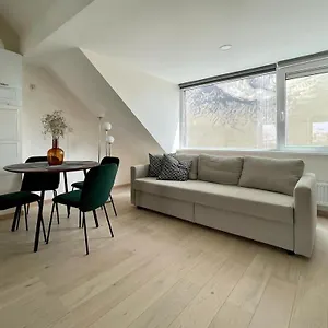  Apartamento Charming Duplex On The Canal
